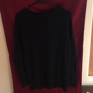 Basic black vineyard vines crew neck sweater